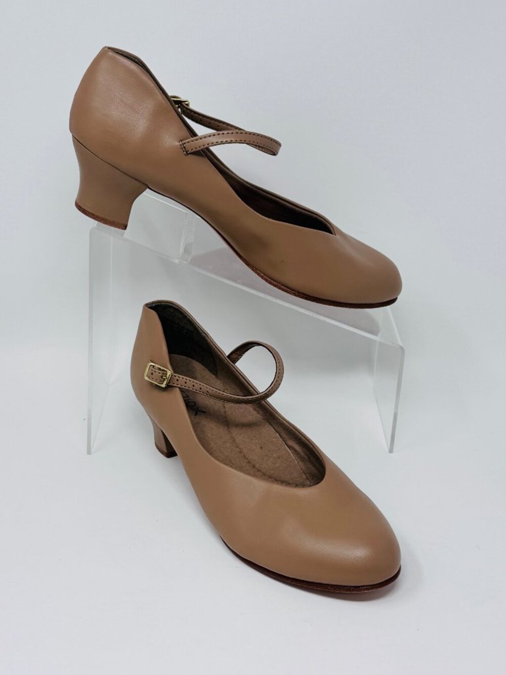 Capezio Women Tan Vegan Leather Dance Leather Sole Buckle Heel Shoe  Size 9.5